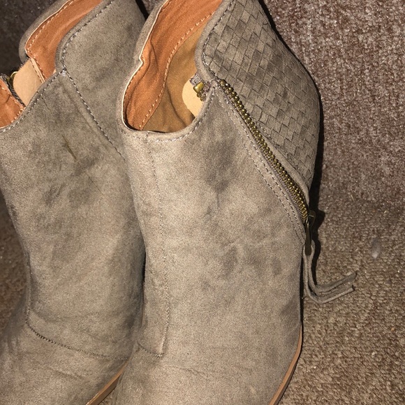 Fall booties - Picture 3 of 3